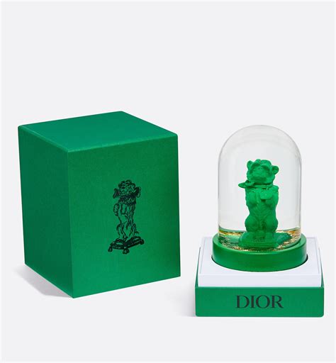 Snow Globe Green Bobby 